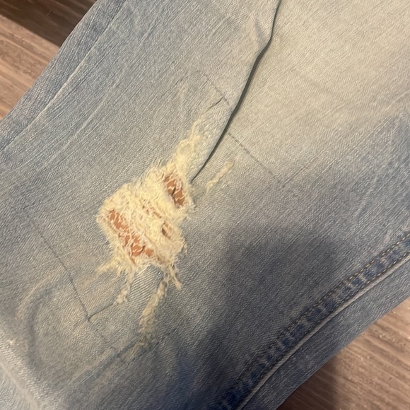 Old Navy boyfriend skinny size 12 regular distress - Picture 3 of 7